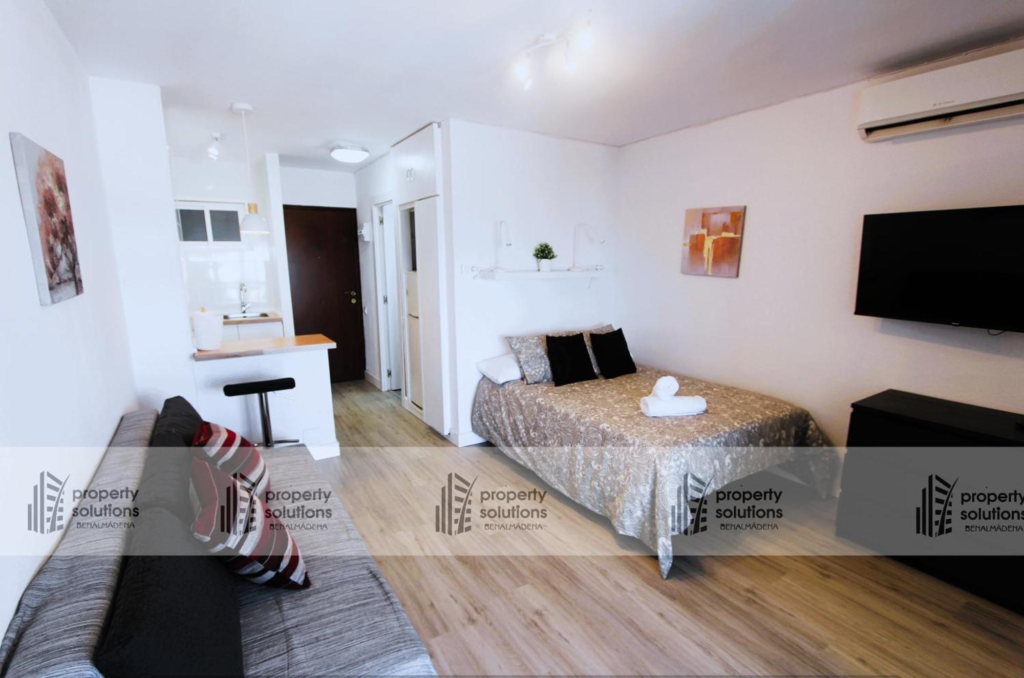 714 Iris Apartamento - Vista Al Mar - Cerca De Tren, Restaurantes, Tiendas - Playa A 10 Min Caminando Benalmádena Kültér fotó